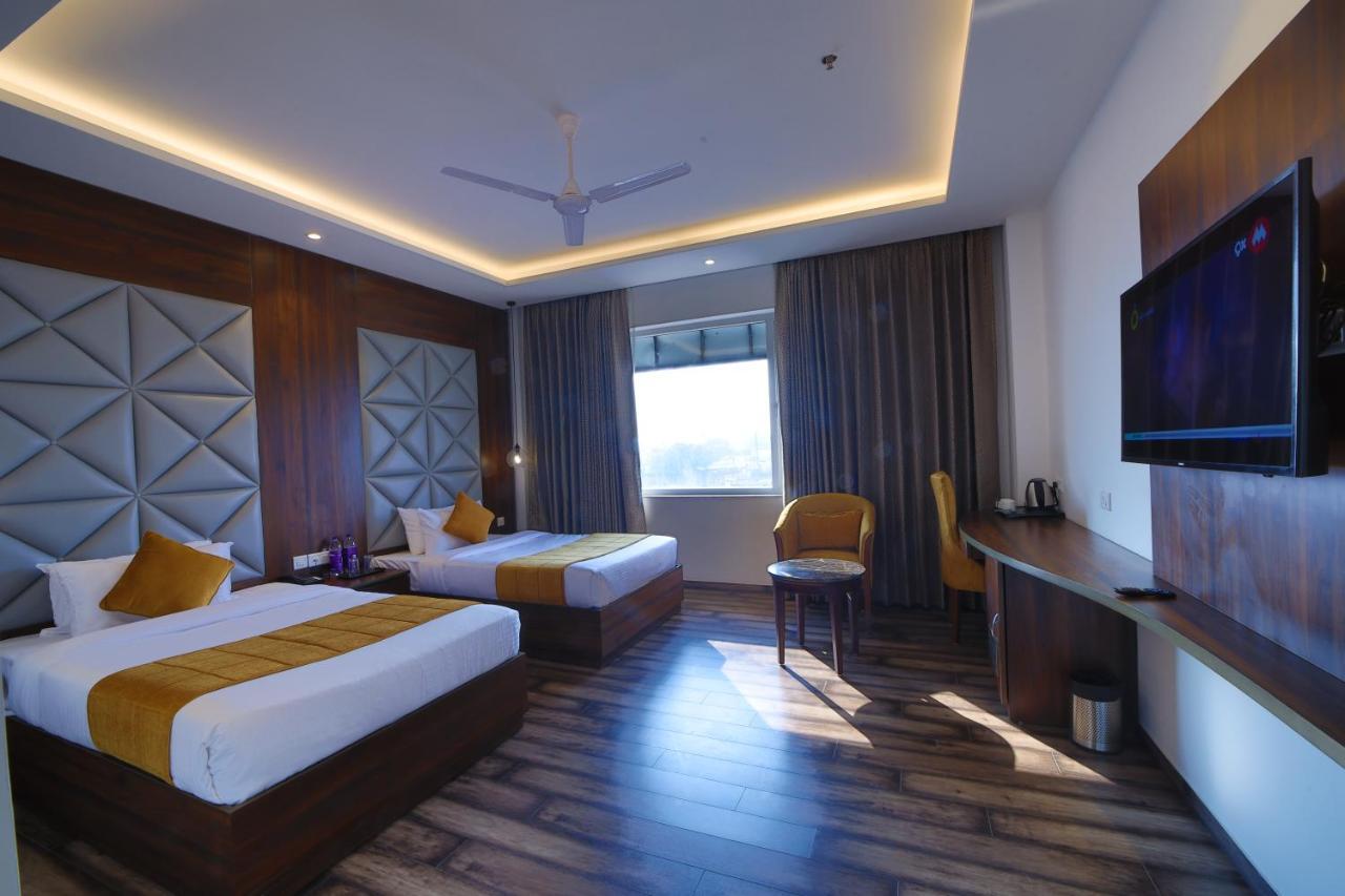 Hotel The Vilana A Unit Of Jg Developers Rishīkesh Eksteriør bilde
